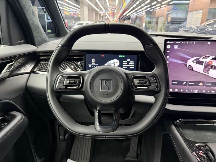 Фото 10 - Zeekr 009