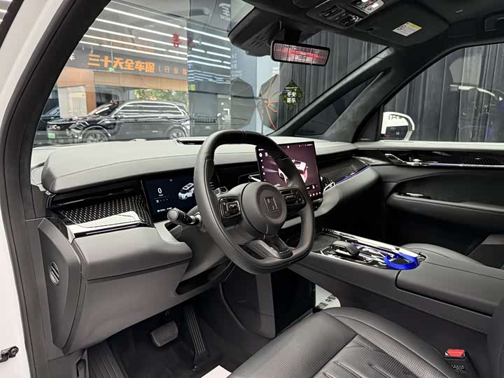 Фото 22 - Zeekr 009