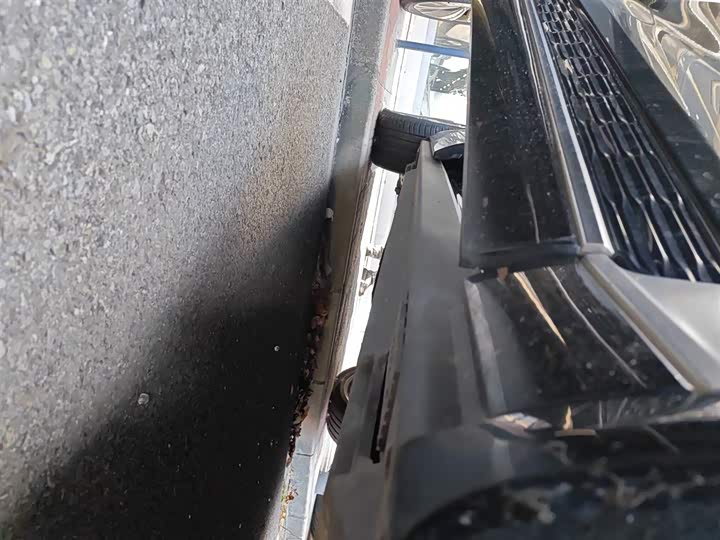 Фото 21 - Hongqi E-HS9