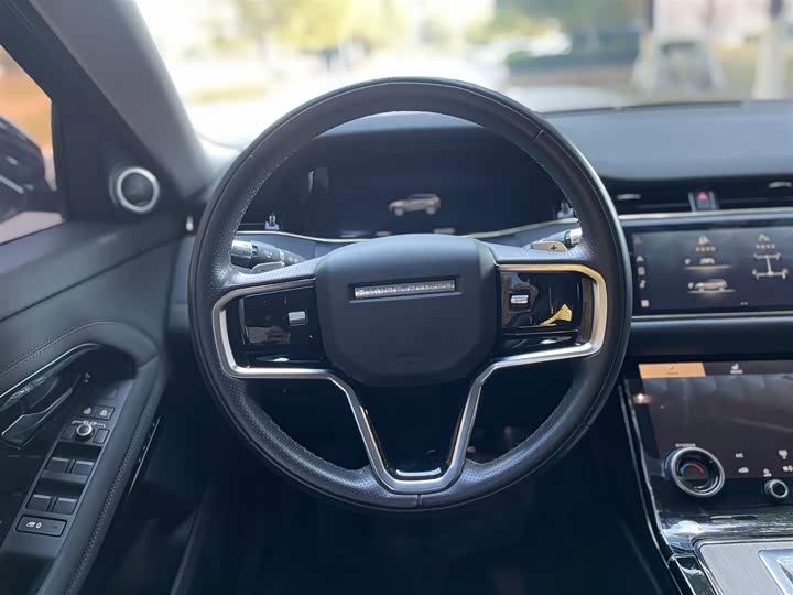 Фото 18 - Land Rover Range Rover Evoque L