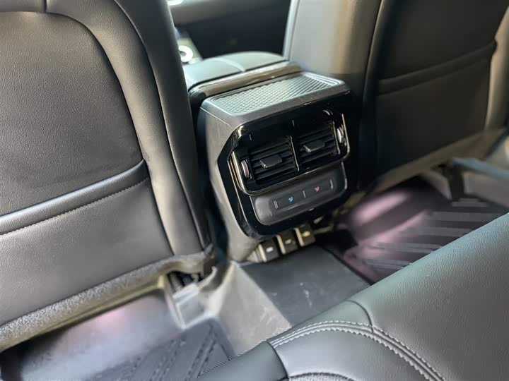 Фото 21 - Land Rover Range Rover Evoque L