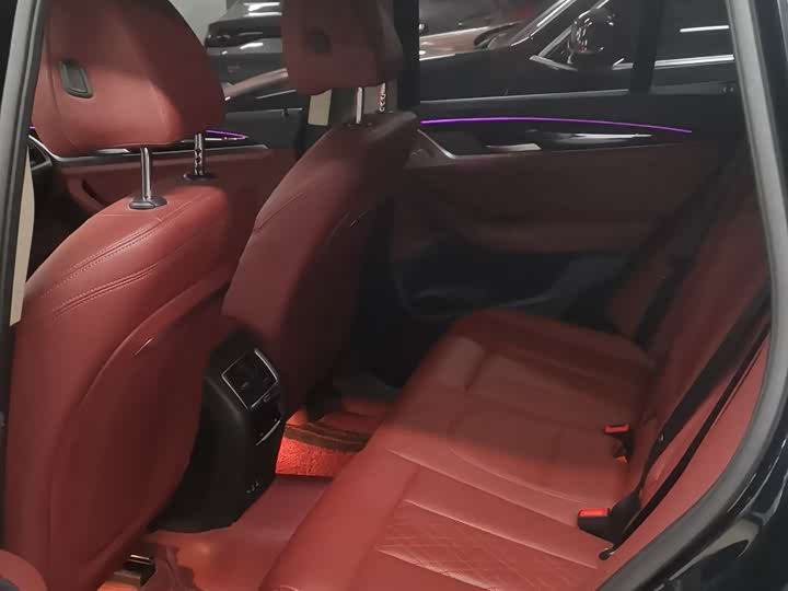 Фото 11 - BMW iX3