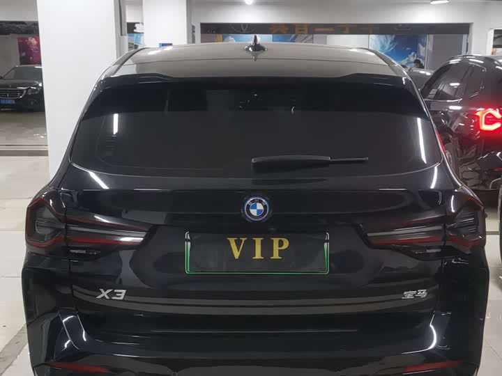 Фото 4 - BMW iX3