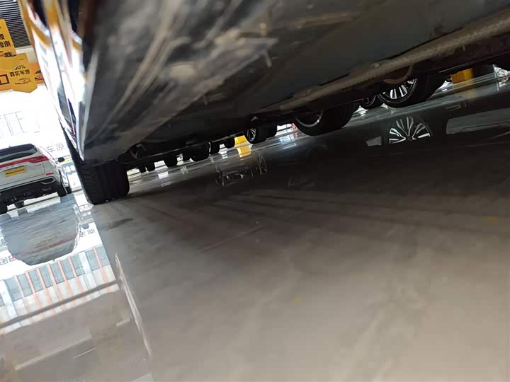 Фото 21 - Cadillac CT4