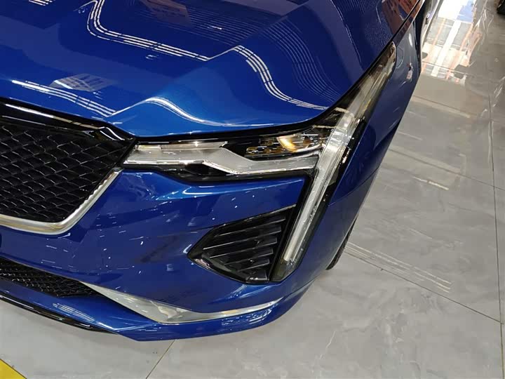 Фото 24 - Cadillac CT4