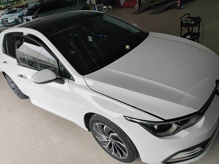 Фото 2 - Volkswagen Golf