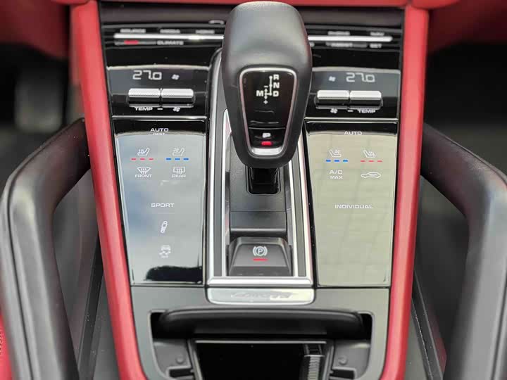 Фото 11 - Porsche Cayenne