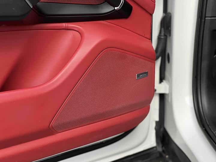 Фото 14 - Porsche Cayenne