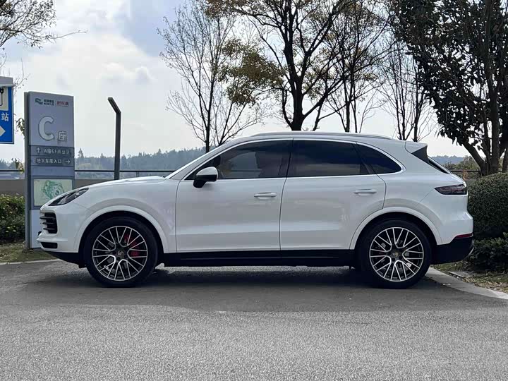 Фото 3 - Porsche Cayenne