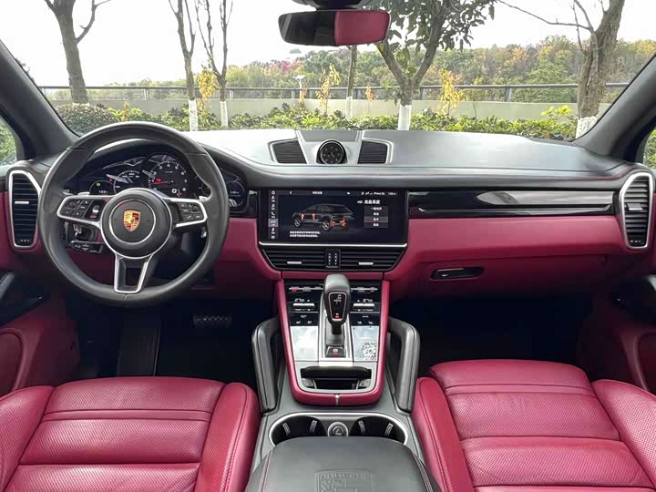 Фото 7 - Porsche Cayenne