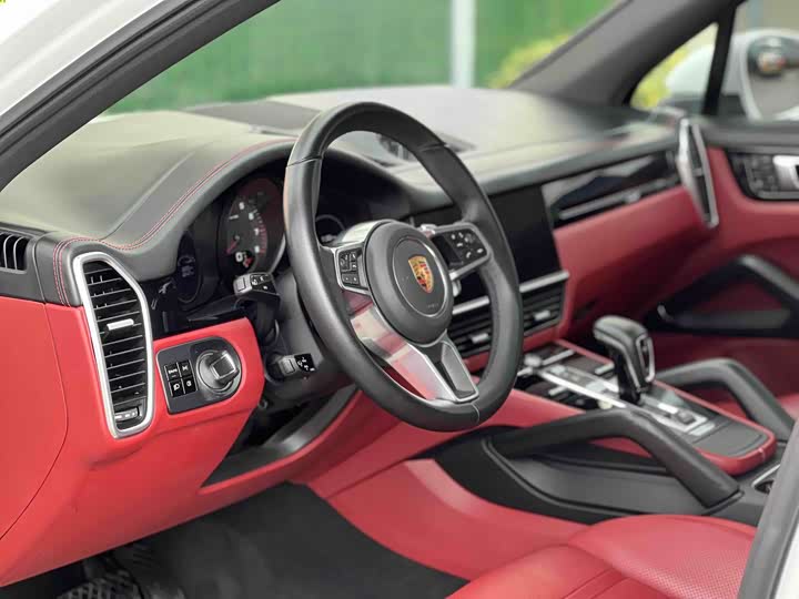 Фото 9 - Porsche Cayenne