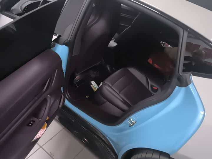 Фото 6 - Porsche Taycan