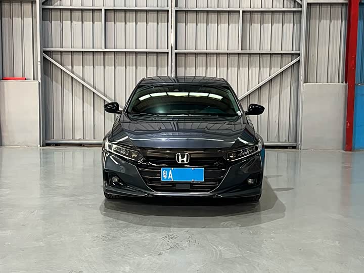 Фото 2 - Honda Accord