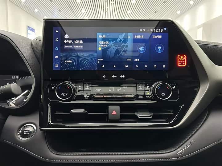 Фото 14 - Toyota Highlander