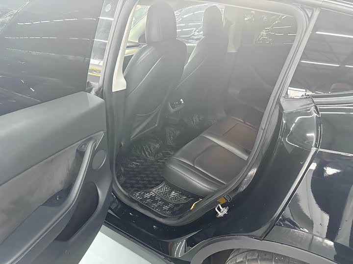 Фото 5 - Tesla Model Y