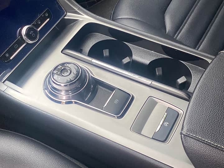 Фото 11 - Ford Mondeo