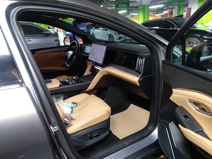 Фото 25 - BYD Song L DM-i Hybrid