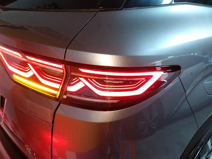 Фото 8 - BYD Song L DM-i Hybrid