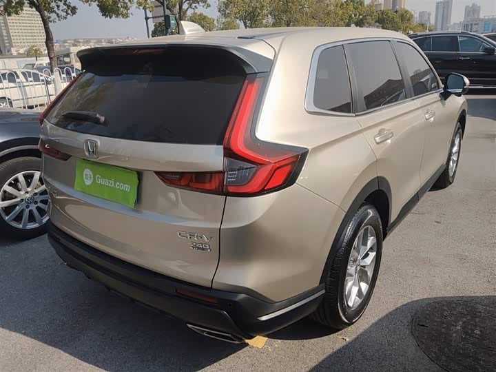 Фото 7 - Honda CR-V