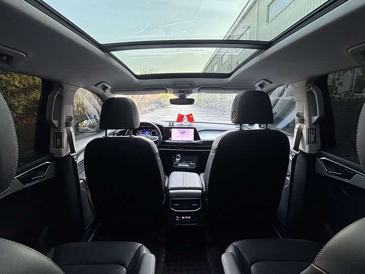 Фото 10 - Volkswagen Talagon