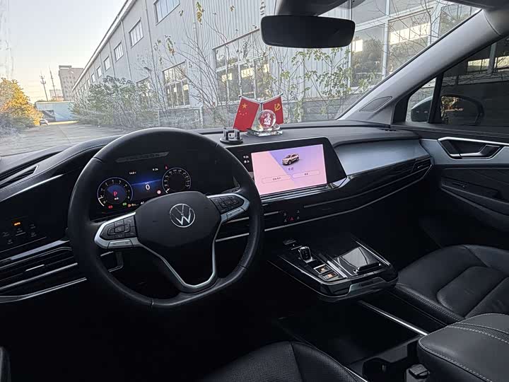 Фото 18 - Volkswagen Talagon