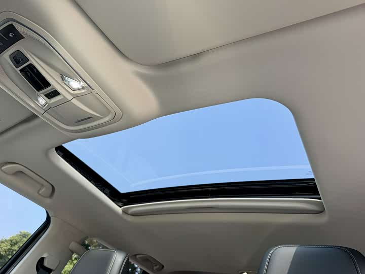 Фото 25 - Tank 300