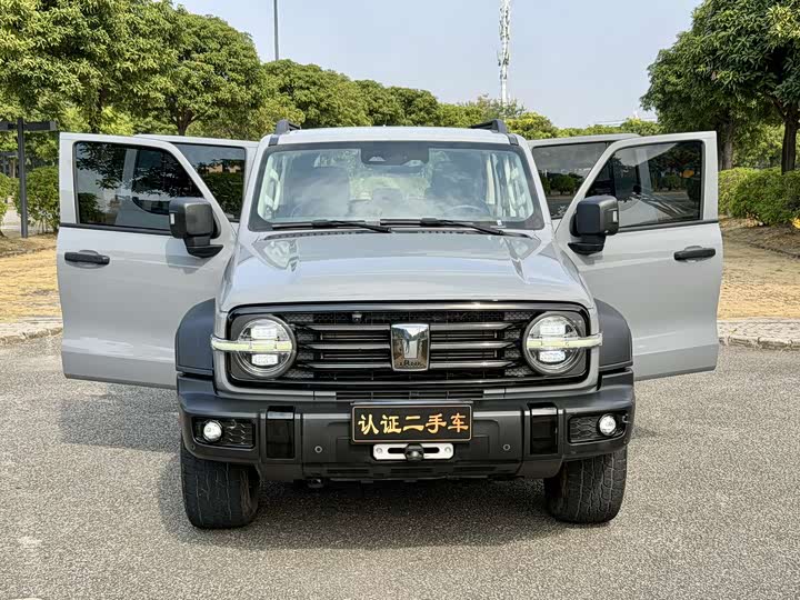 Фото 4 - Tank 300