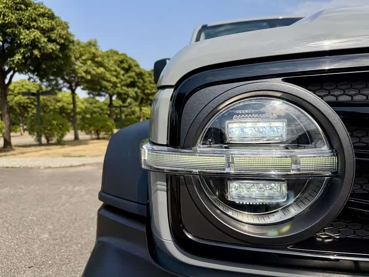 Фото 6 - Tank 300