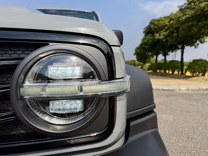 Фото 7 - Tank 300