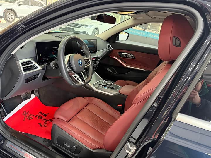 Фото 11 - BMW i3