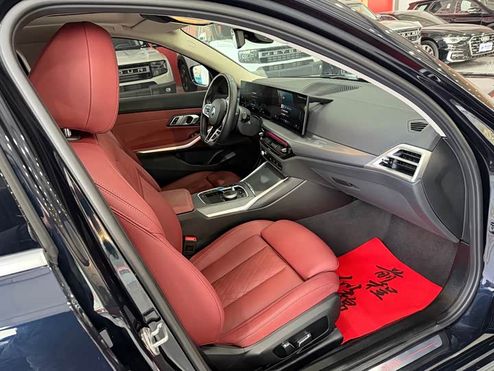 Фото 13 - BMW i3