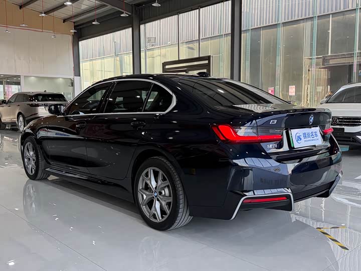 Фото 20 - BMW i3