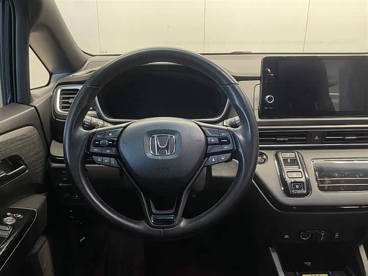 Фото 13 - Honda Odyssey