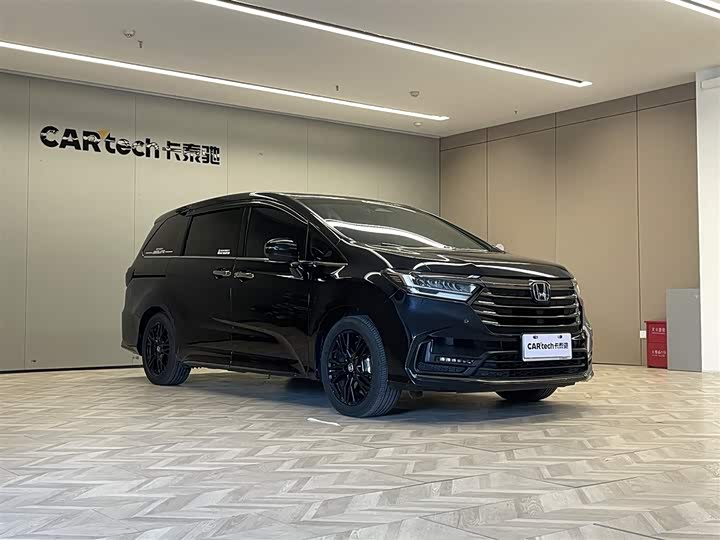 Фото 2 - Honda Odyssey