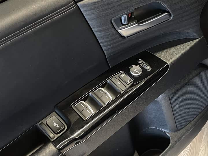 Фото 23 - Honda Odyssey