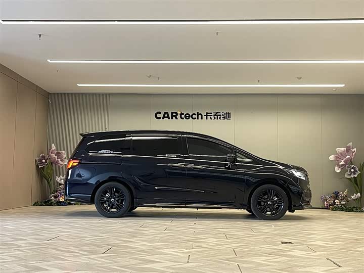 Фото 4 - Honda Odyssey