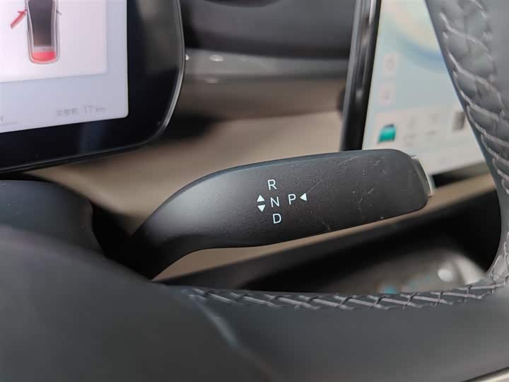 Фото 14 - BYD Dolphin