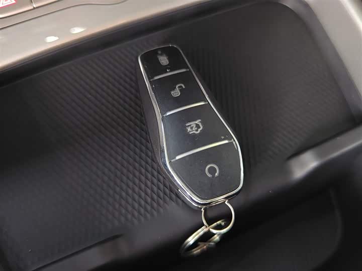 Фото 9 - BYD Dolphin