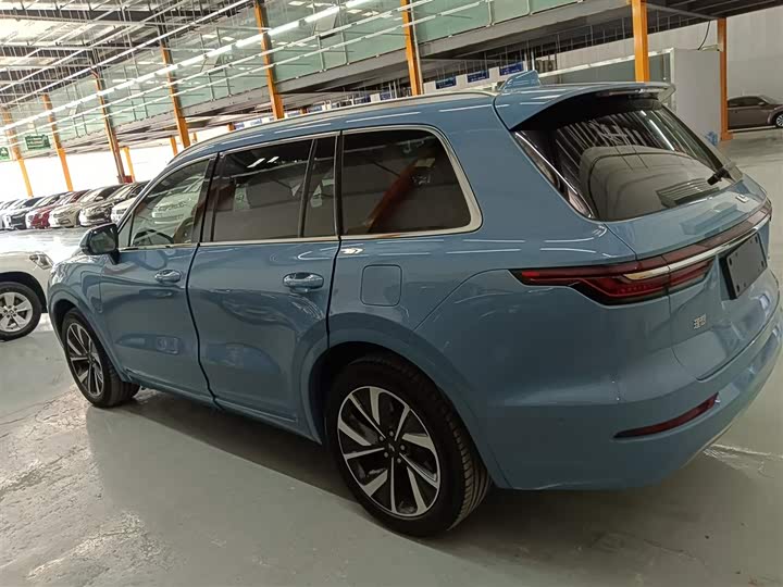 Фото 5 - LiXiang One