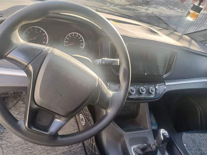 Фото 9 - Dongfeng Forthing Lingzhi M5