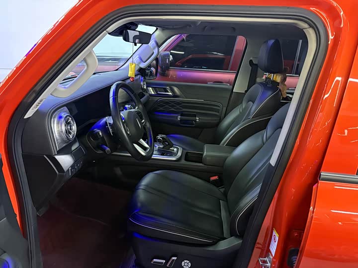 Фото 8 - Tank 300