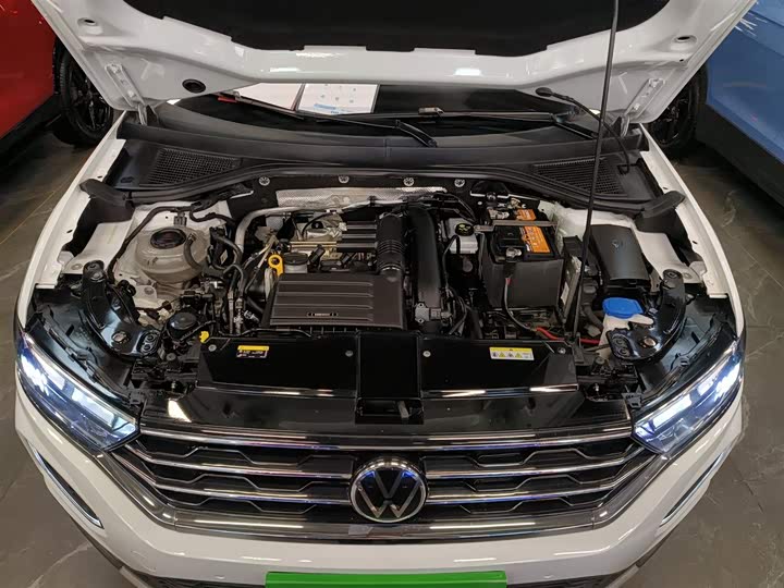 Фото 20 - Volkswagen T-Roc