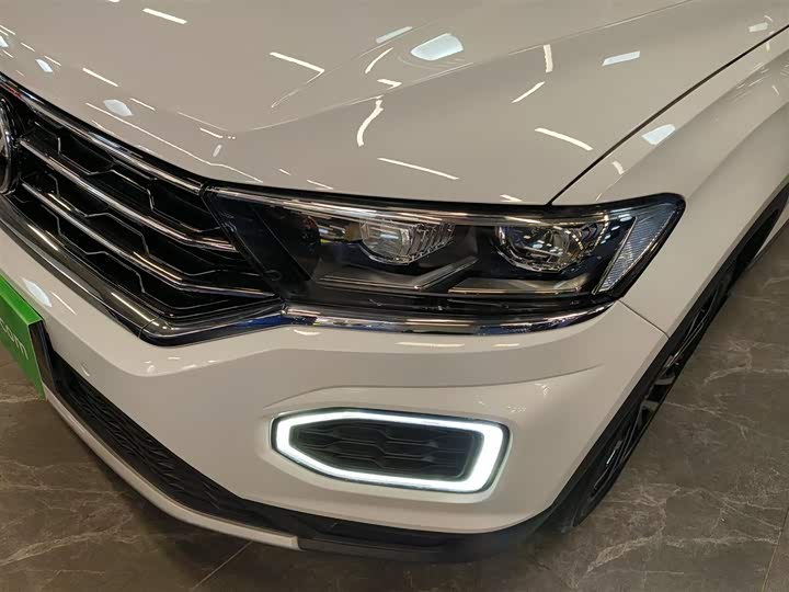 Фото 24 - Volkswagen T-Roc