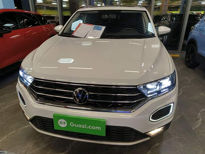 Фото 3 - Volkswagen T-Roc