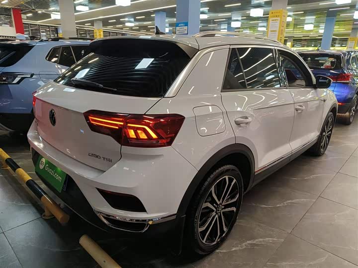 Фото 7 - Volkswagen T-Roc