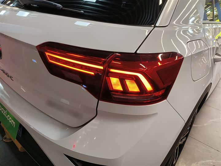 Фото 8 - Volkswagen T-Roc