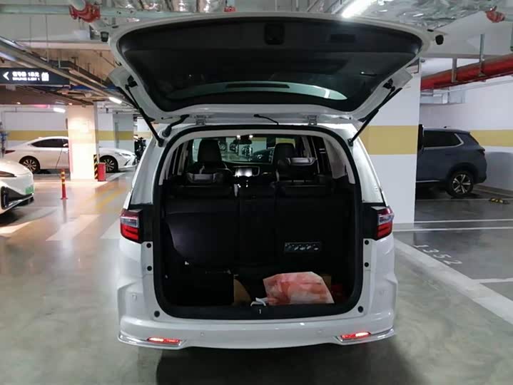 Фото 4 - Honda Odyssey