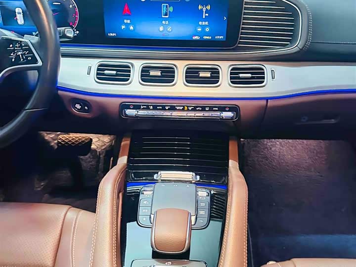 Фото 11 - Mercedes-Benz GLS-Class