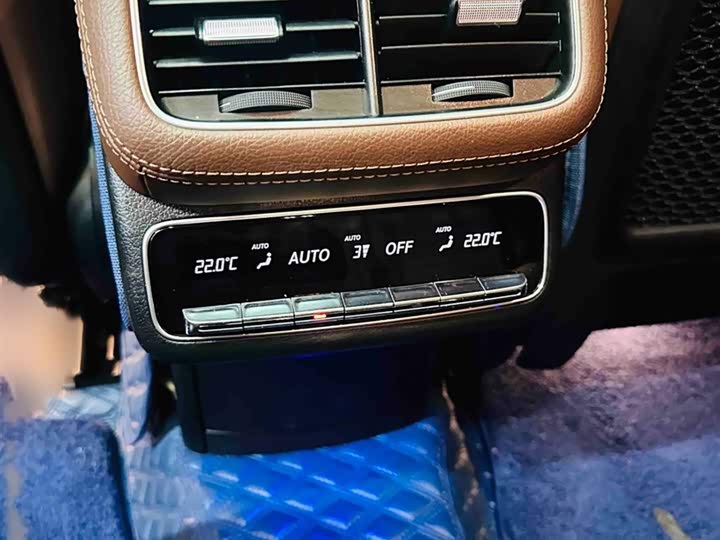 Фото 13 - Mercedes-Benz GLS-Class