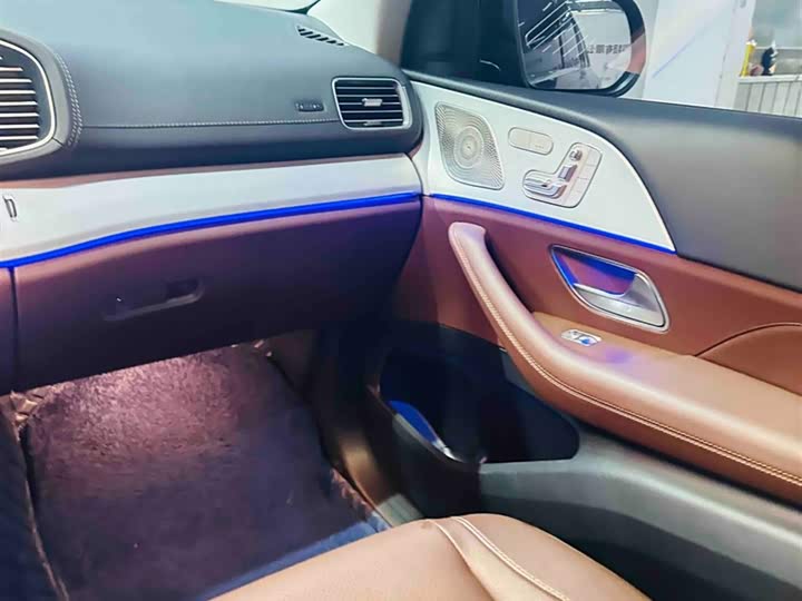 Фото 17 - Mercedes-Benz GLS-Class